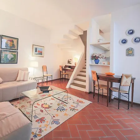 - Fiore Apartment Florence